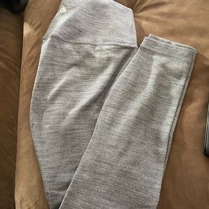Lululemon Heathered light grey legging